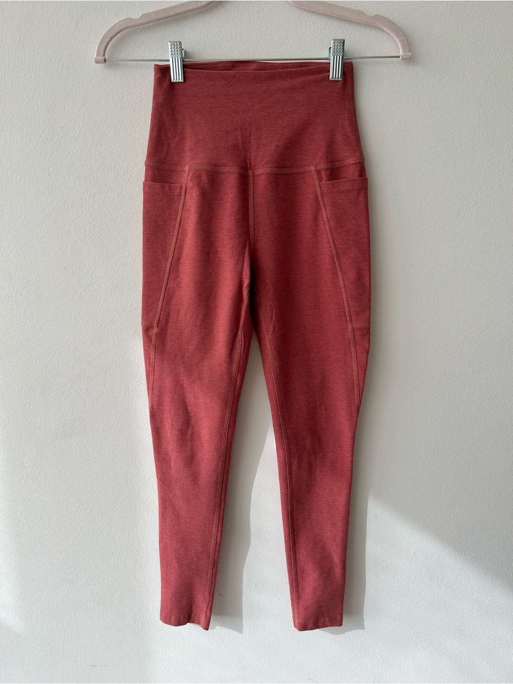 EXC! Beyond Yoga Spacedye Out Of Pocket High Waisted Midi Red Orange Legging XS